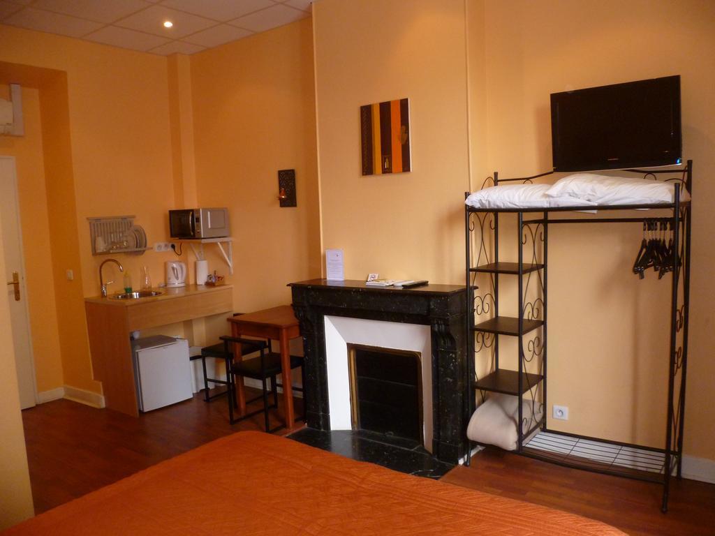 Victor Hugo Hotel 2*